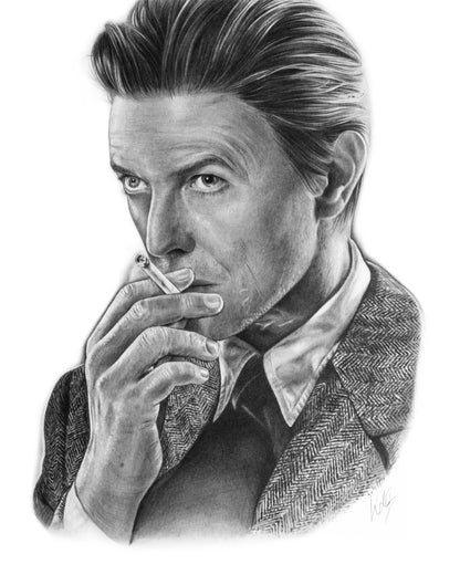 A pencil portrait replica of David Bowie