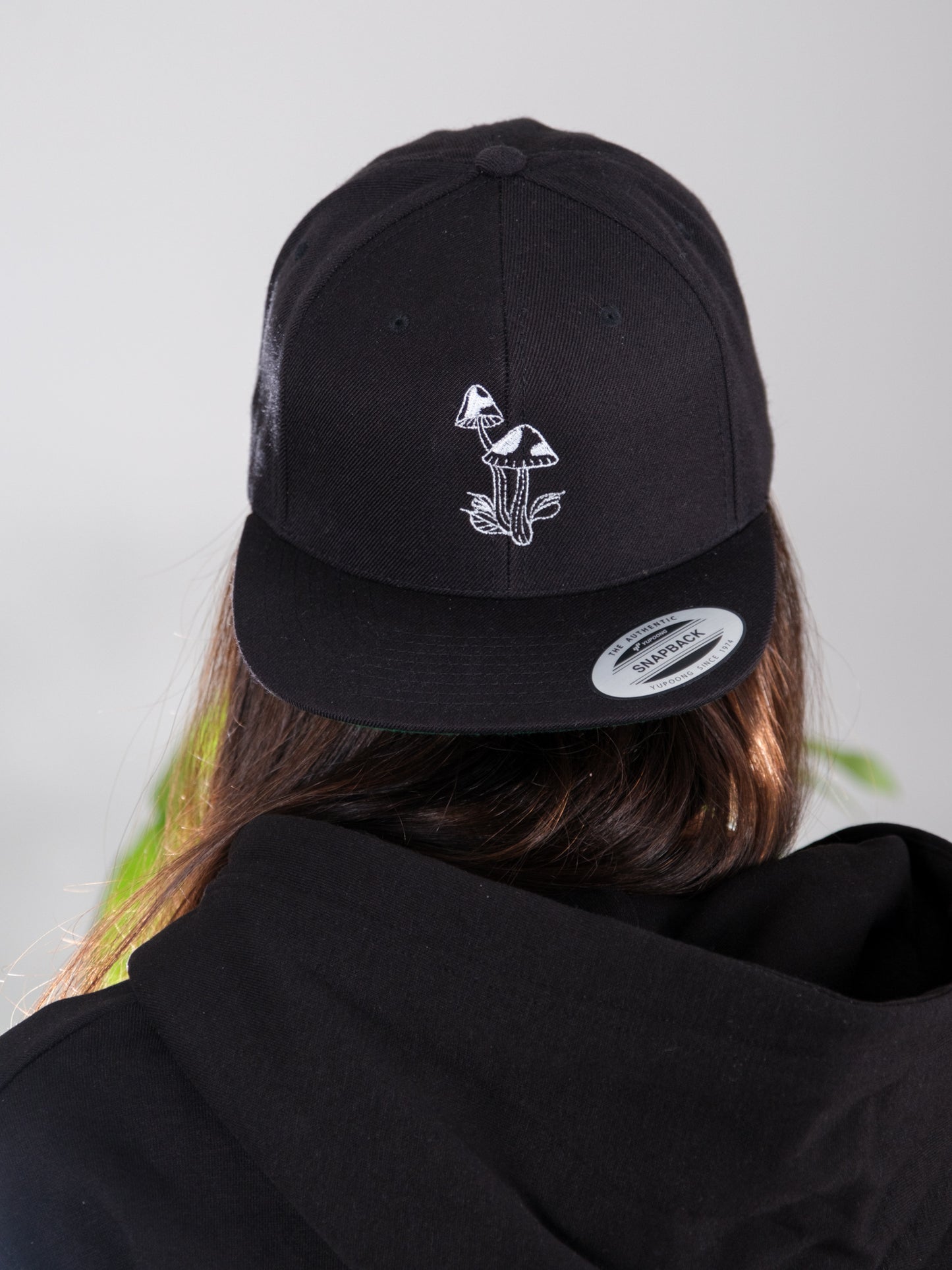 Mighty Mushrooms Snapback Female 2